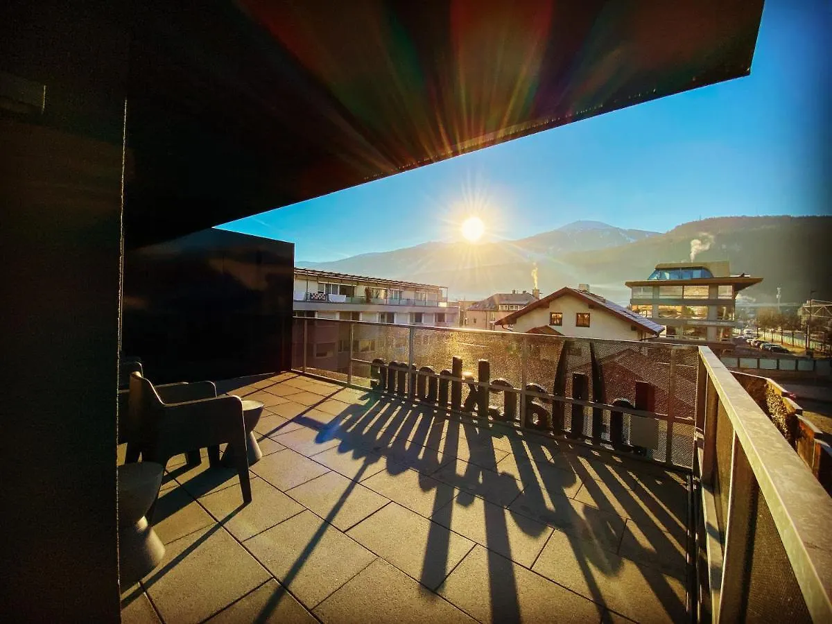 Blackhome Innsbruck City East I Contactless Check-In